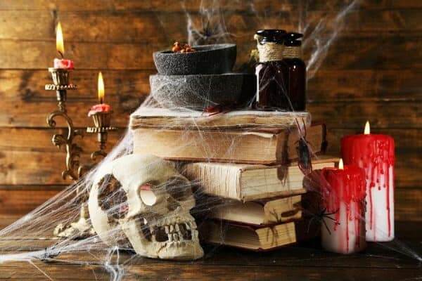 halloween-deko-haus-gruselig-kerzen-diy